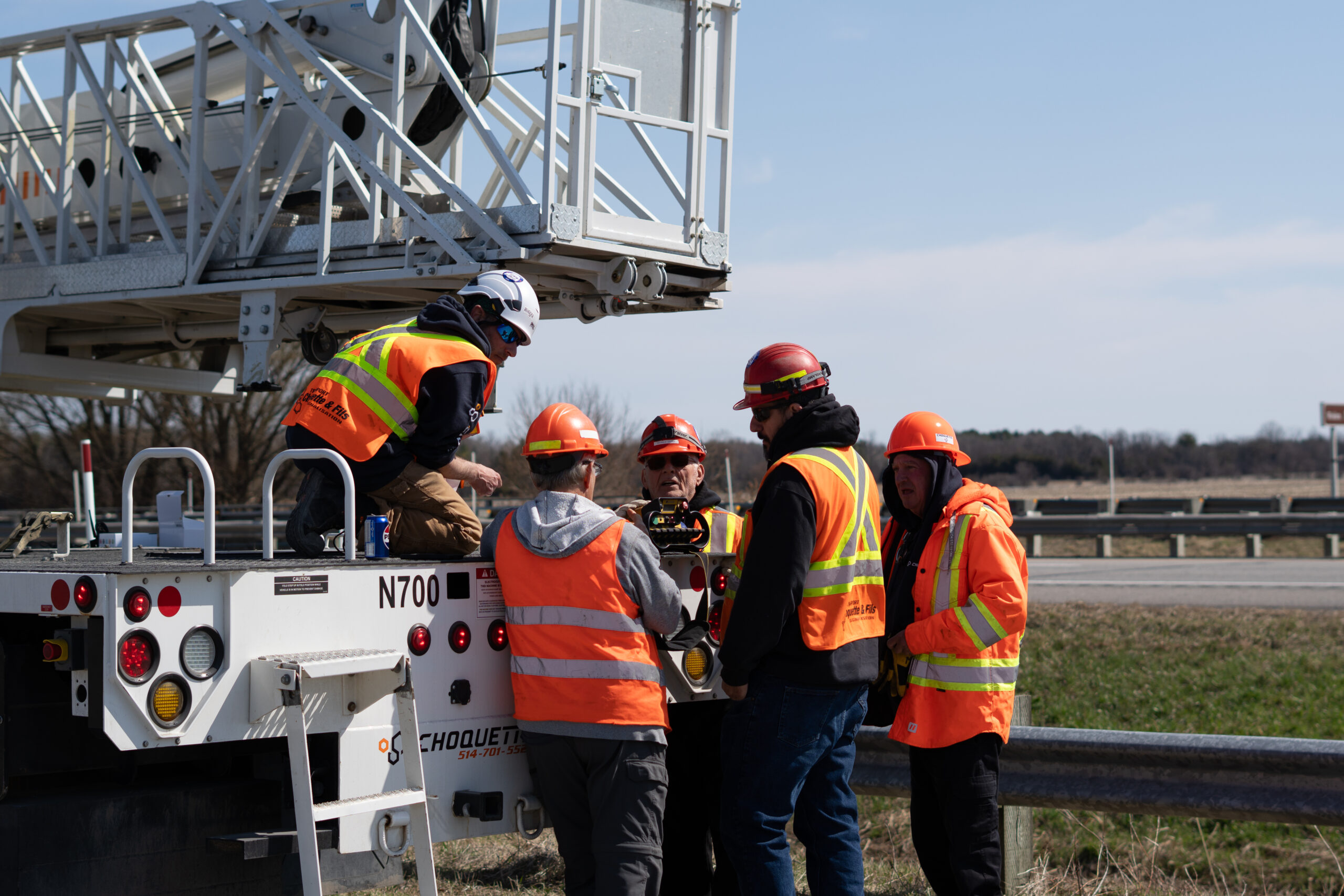 Crew in preparation - complex access