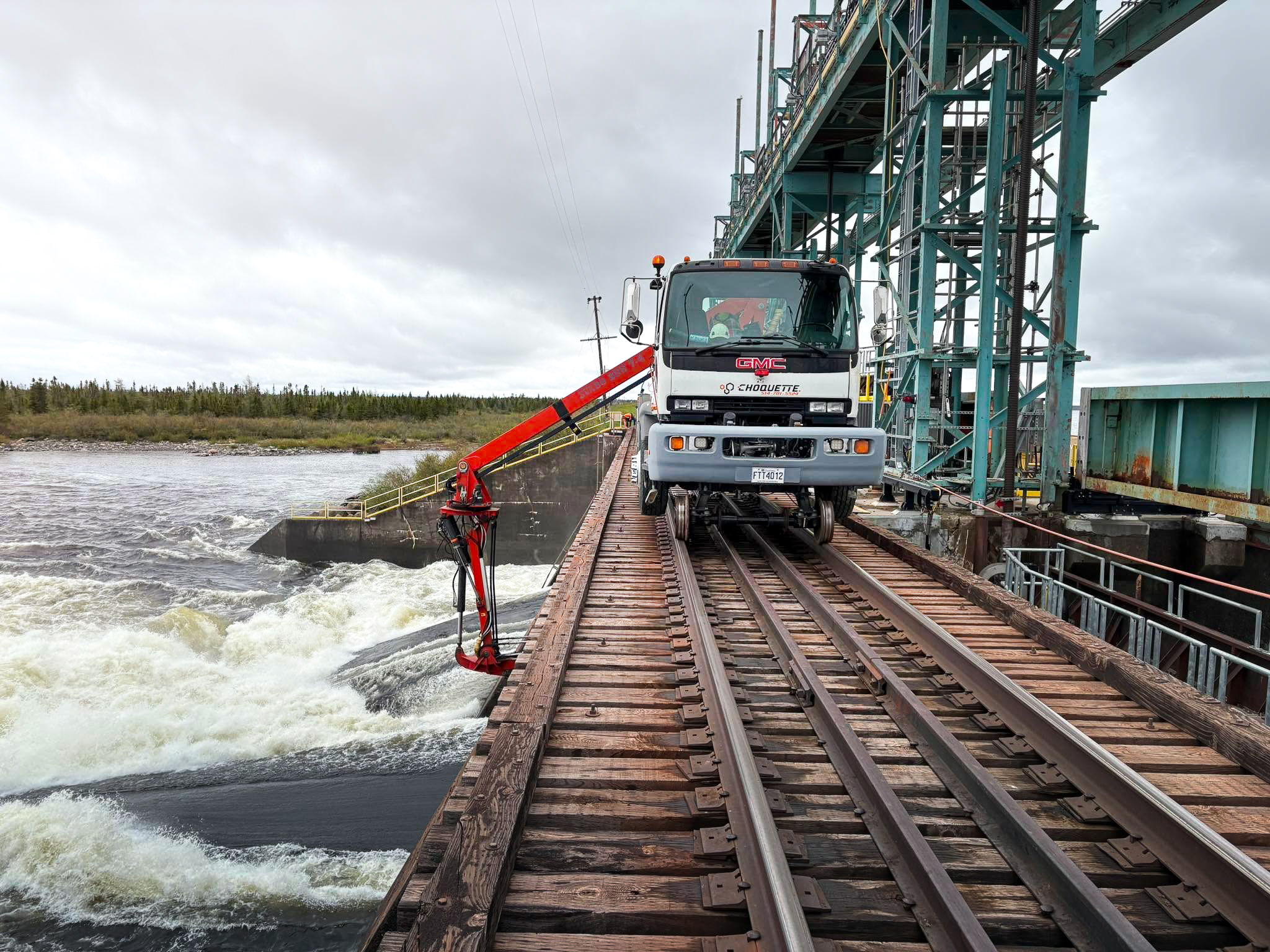 Unité Hi-Rail Choquette en opération